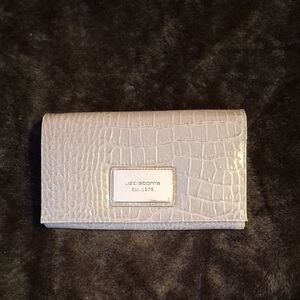Liz Claiborne Silver Crocodile Textured Wallet